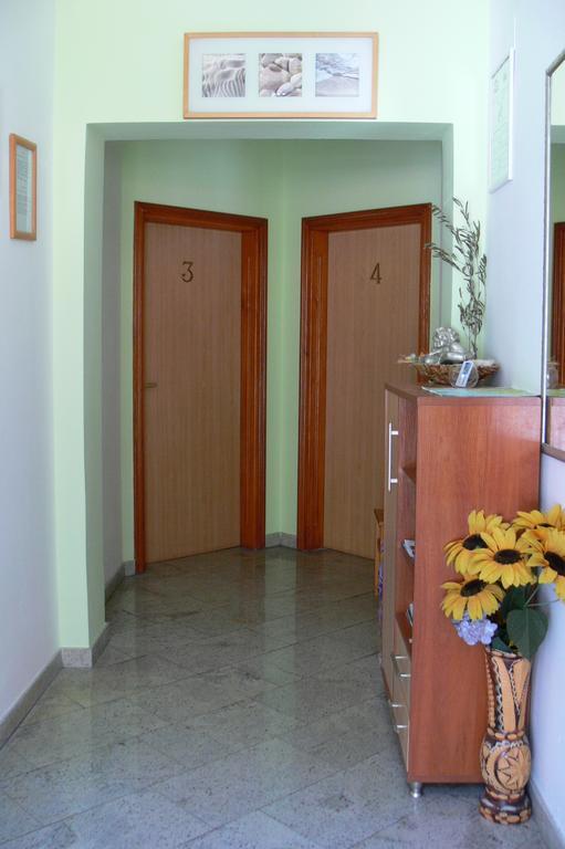 Apartments Ljiljana Pula Exterior foto